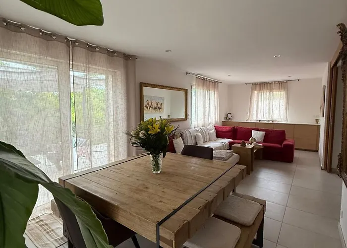 Maison 4 Chambres, Piscine Et 2 Places Parkings Prives Fermes Tatil Evi